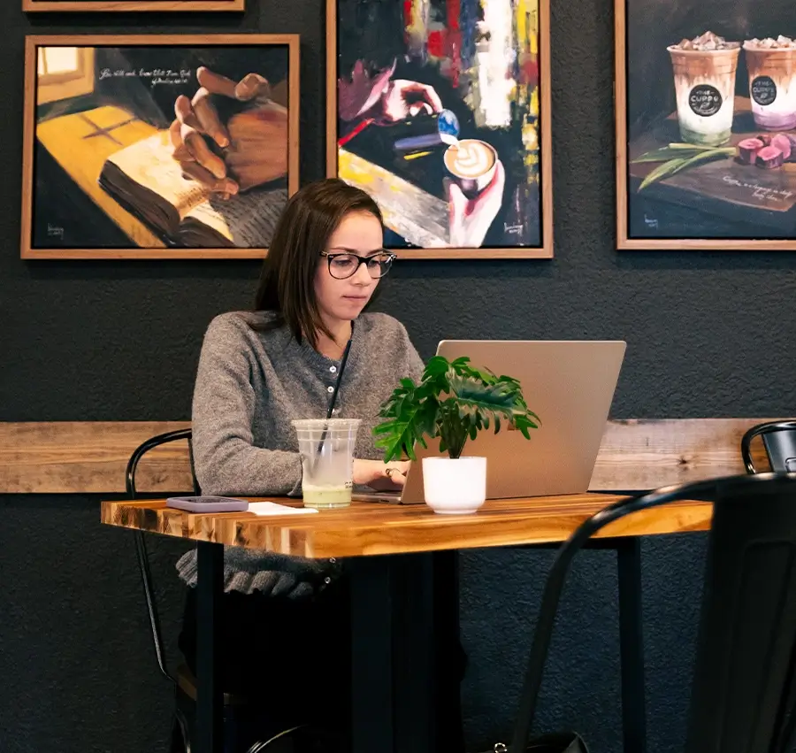 7 Productivity Hacks for Working at a Coffee Office